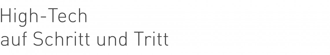 Texttafel für diese einzelne Webseite mit Beschriftung High-Tech auf Schritt und Tritt