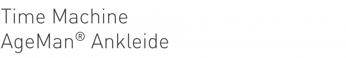 Texttafel für diese einzelne Webseite mit Beschriftung Time Machine AgeMan Ankleide